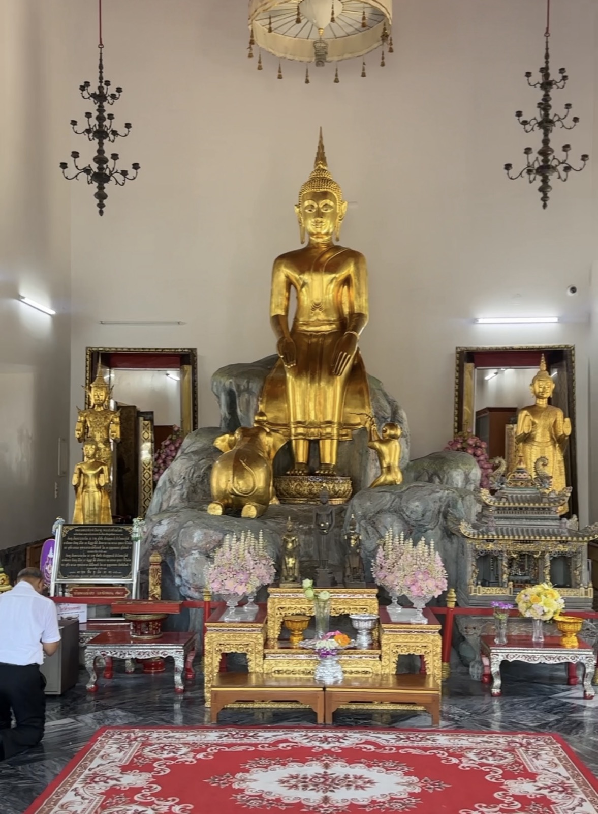 Golden Buddha temple